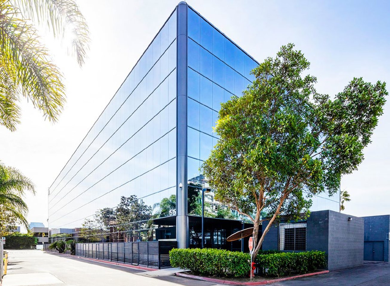1515 East Orangewood Avenue - Image 7