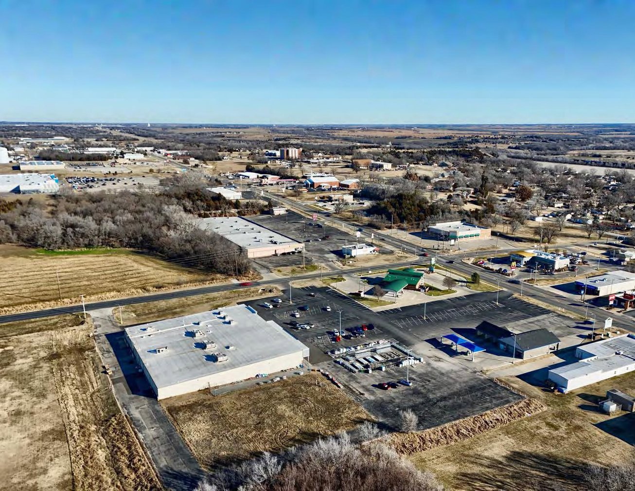 2013 N SUMMIT ST - Image 4