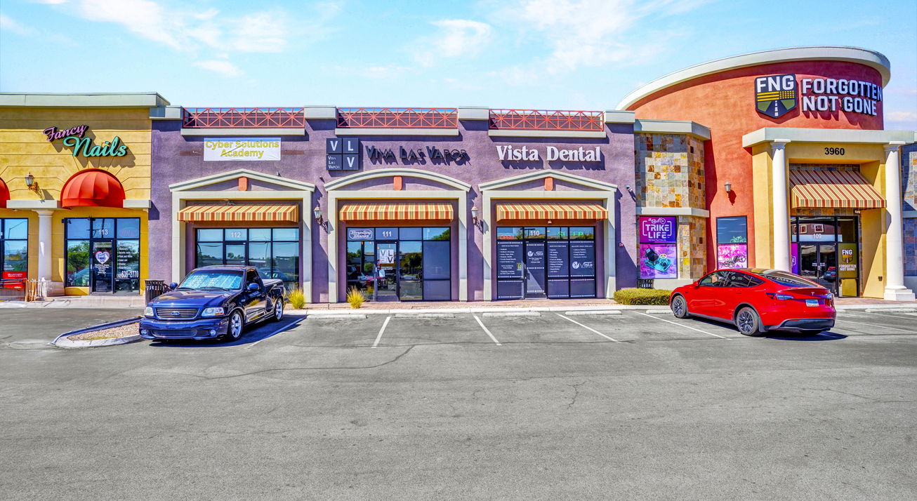 Desert Oaks Plaza - Image 11