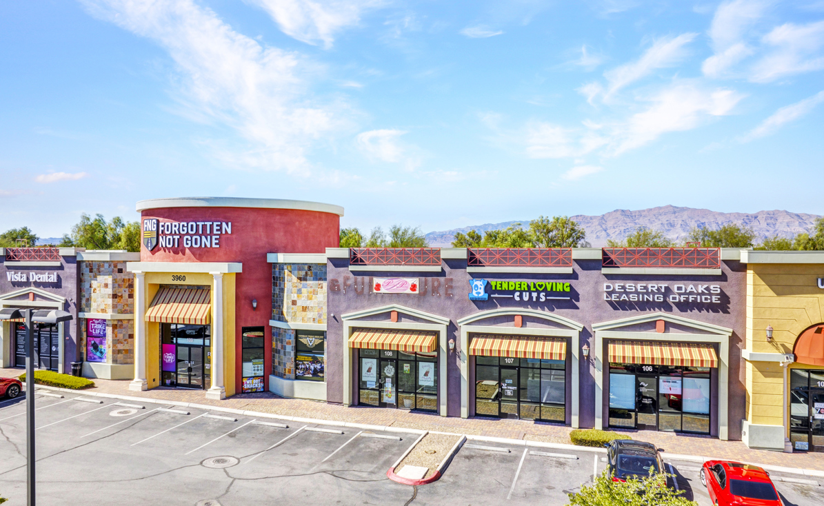 Desert Oaks Plaza - Image 6